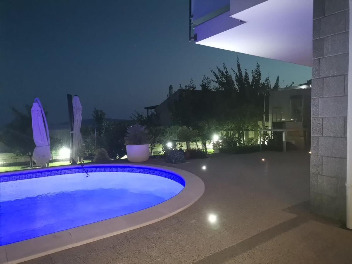 Apartment Ruza - Pool Donji Seget Esterno foto