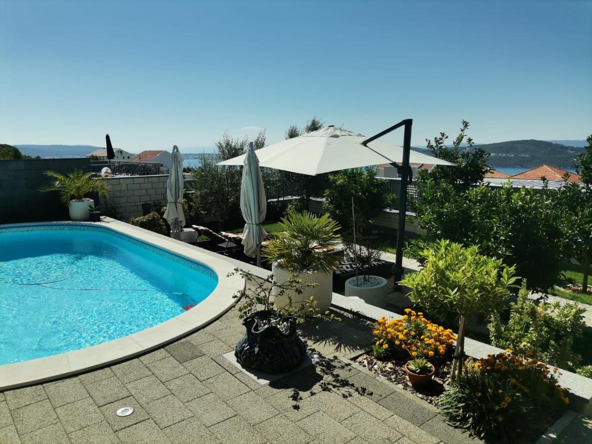Apartment Ruza - Pool Donji Seget Esterno foto