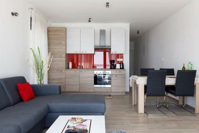 Apartment Ruza - Pool Donji Seget Esterno foto