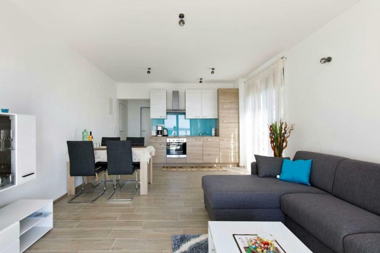 Apartment Ruza - Pool Donji Seget Esterno foto